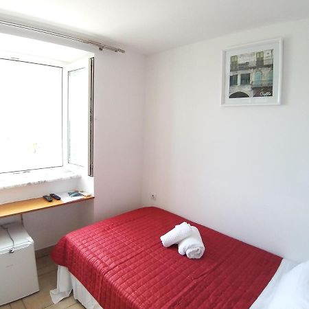 Riva Rooms Bol Luaran gambar