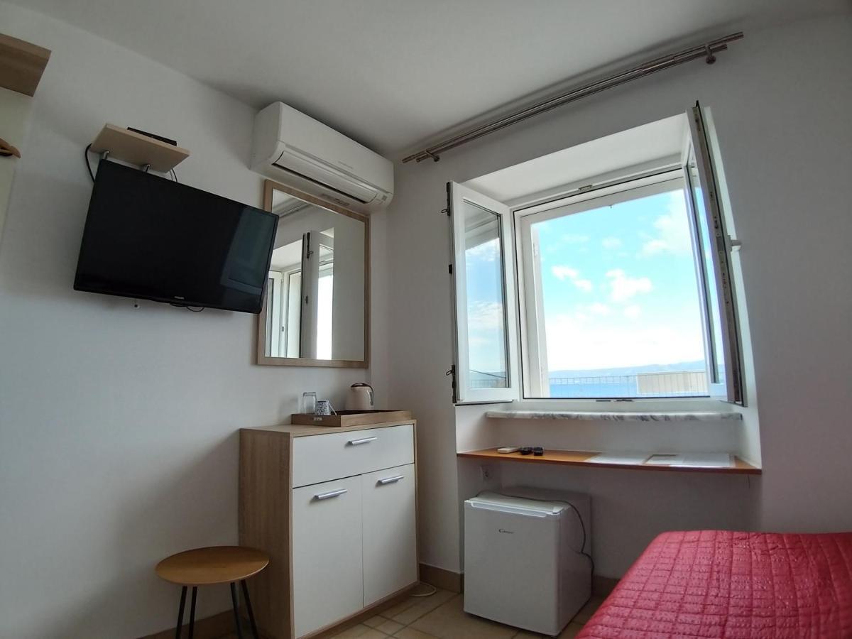 Riva Rooms Bol Luaran gambar
